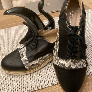 TARA ITALIA WONANS SHOES! Sz 38! Absolutely Gorgeous! 🌻🌻🌻🌻